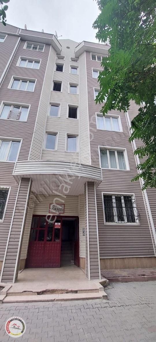 Karatay Hacıveyiszade Satılık Daire FETİH CD YAKIN SİTE İÇERİSİ GENİŞ 3+1 ARA KAT SATILIK DAİRE