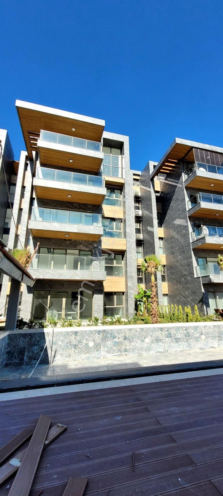 Kuşadası Ege Satılık Daire Kusadasi Ege Mahallesinde Luks Loft 4 +1 Dairemiz