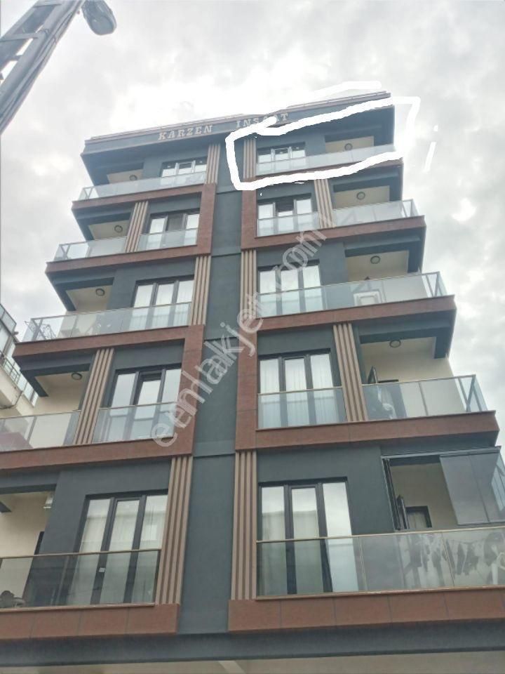 Tuzla Yayla Satılık Daire Tuzla Yayla’da merkez konumunda satılık dublex daire