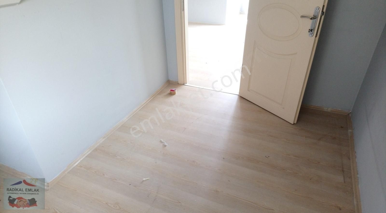 Adapazarı Yeni Cami Satılık Daire ACİL Yenicami mevki 4+1 salon 165m2 kapalı garajlı dubleks daire