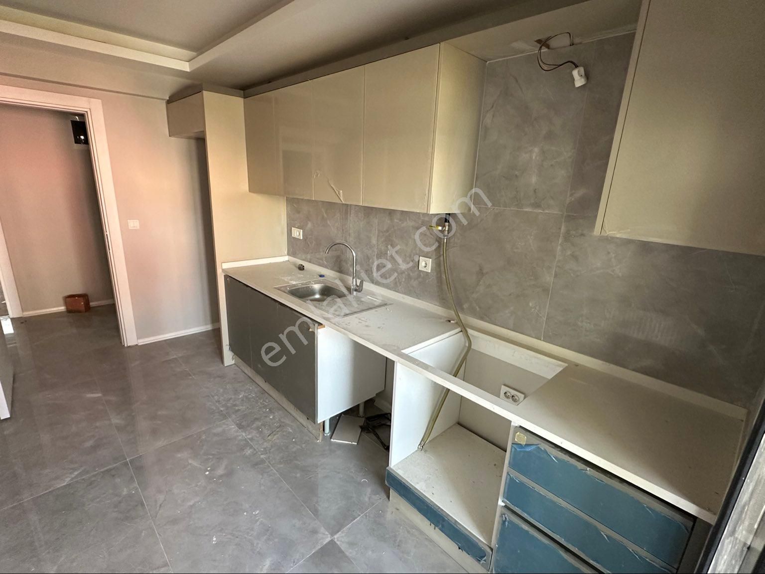 Menderes Kemalpaşa Kiralık Daire ÇINAR GAYRİMENKULDEN SIFIR KİRALIK 2+1 DAİRE