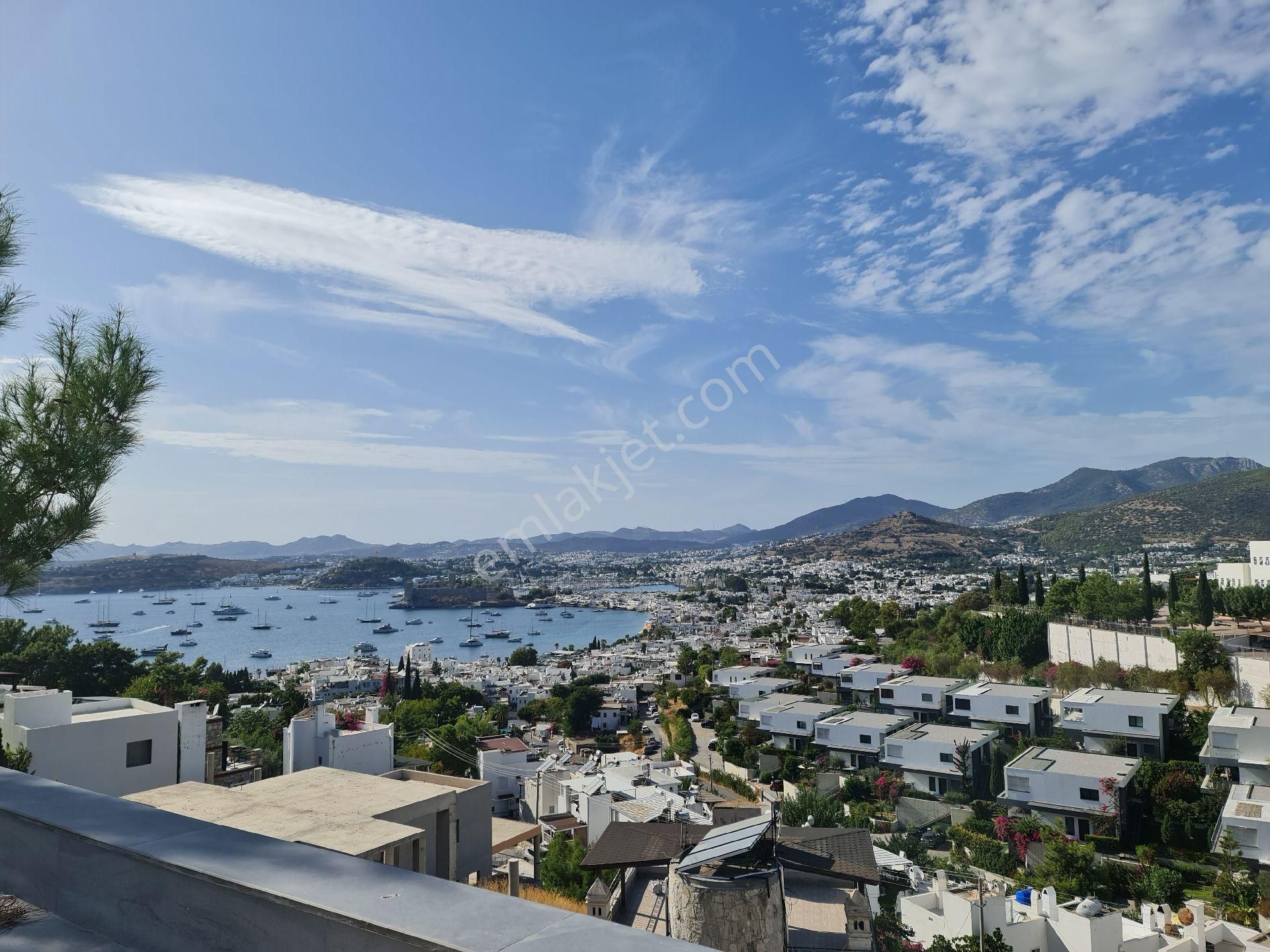 Bodrum Kumbahçe Satılık Villa Bodrum Kumbahçe'de Harika Kale Ve Deniz Manzaralı Villa!!