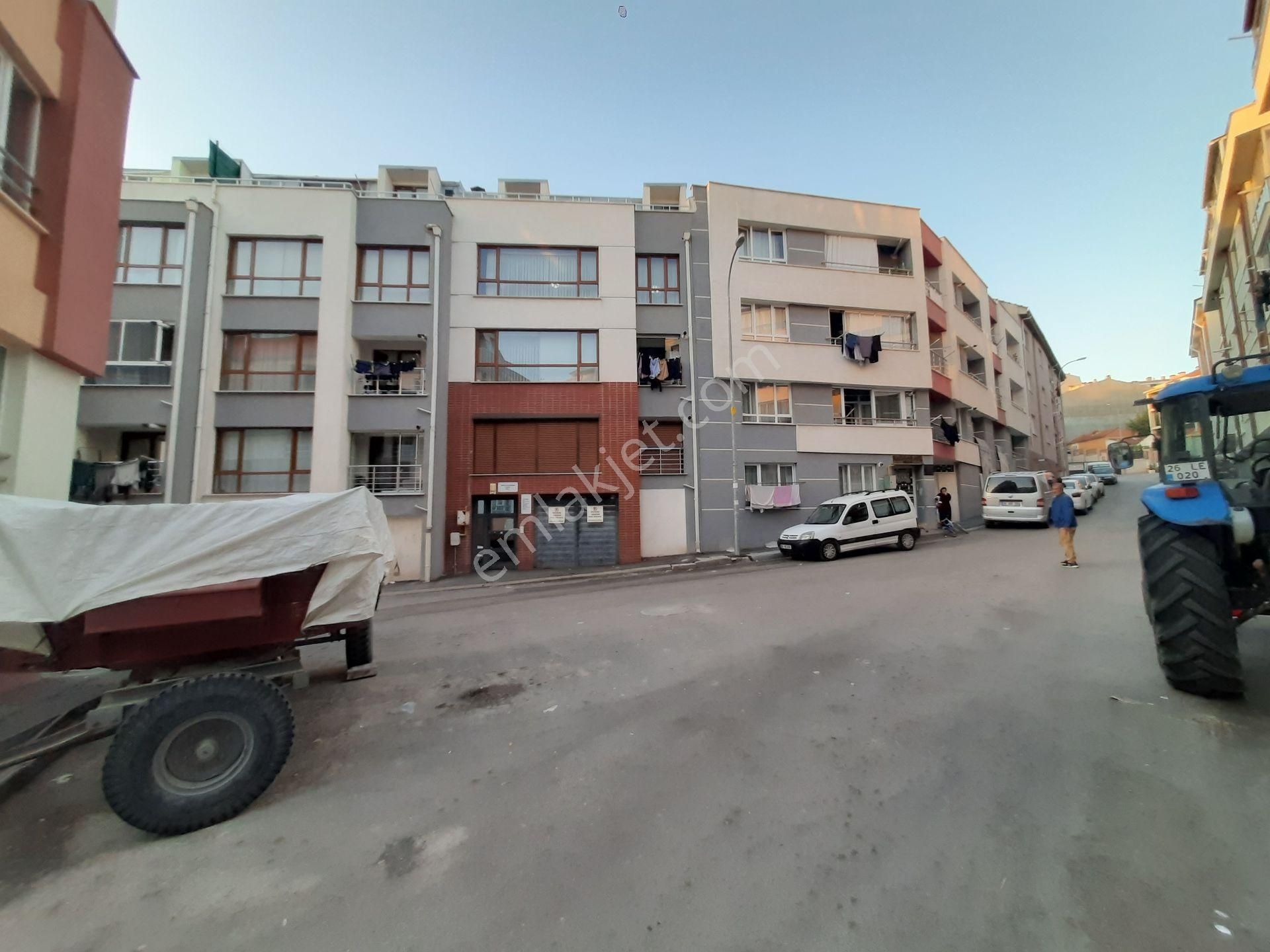 Odunpazarı Yıldıztepe Satılık Daire  RW LIFE //YILDIZTEPE AYDAN SK 250 M2 SATILIK 6+1 DUBLEKS DAİRE