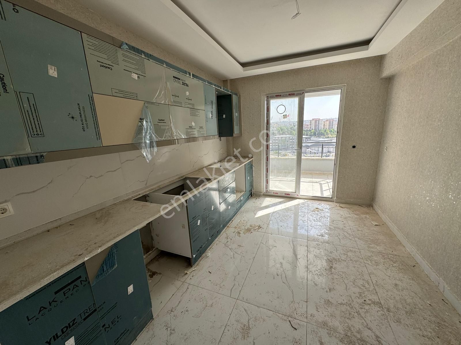 Şehitkamil Şirinevler Kiralık Daire  ABDULKADİR YÜKSEL DEV. HAS. KARŞISINDA KİRALIK 2+1 DAİRE