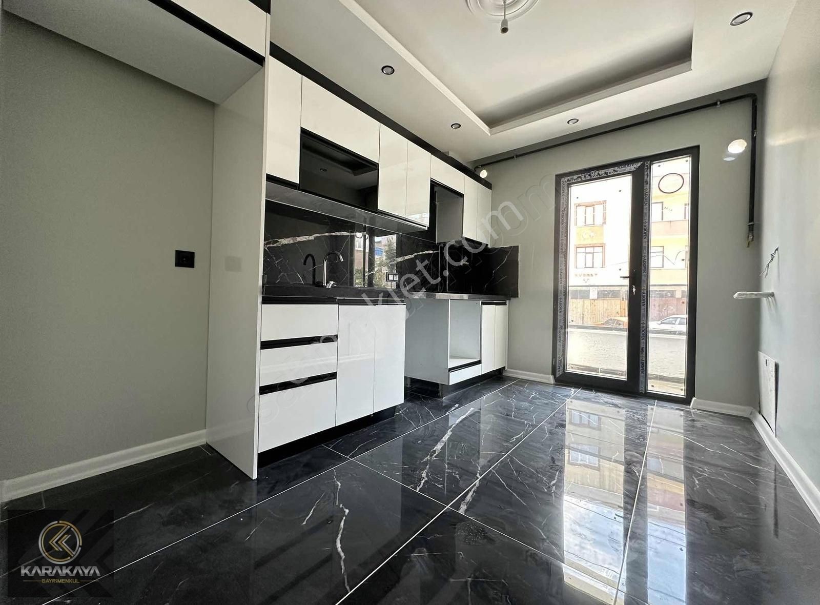 Darıca Bağlarbaşı Satılık Daire BAĞLARBAŞI MAH 2+1 95 m² ASANSÖR KAPALI OTOPARKLI ARAKAT