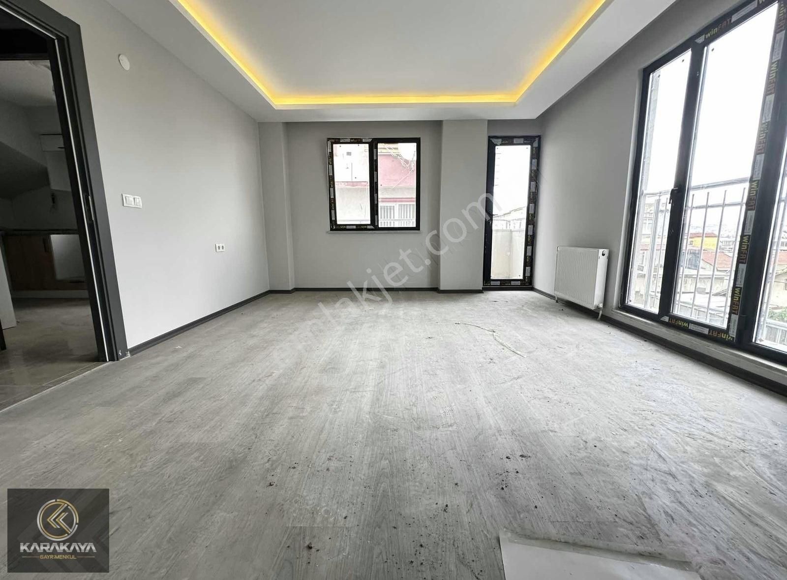 Darıca Osman Gazi Satılık Daire OSMANGAZİ MAH SATILIK 3+1 175m² DUBLEKS AŞIROĞLU CD.YAKIN