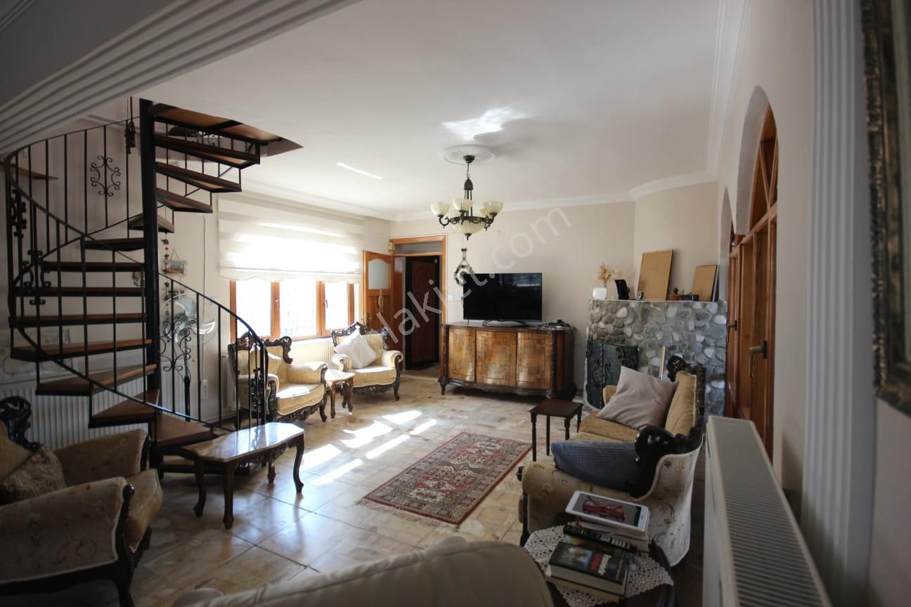 Sabri Pınarbaşı'dan Kızılkeçili'de Satılık 1400m2 Arsa İçinde Müstakil Ev - Görsel 23