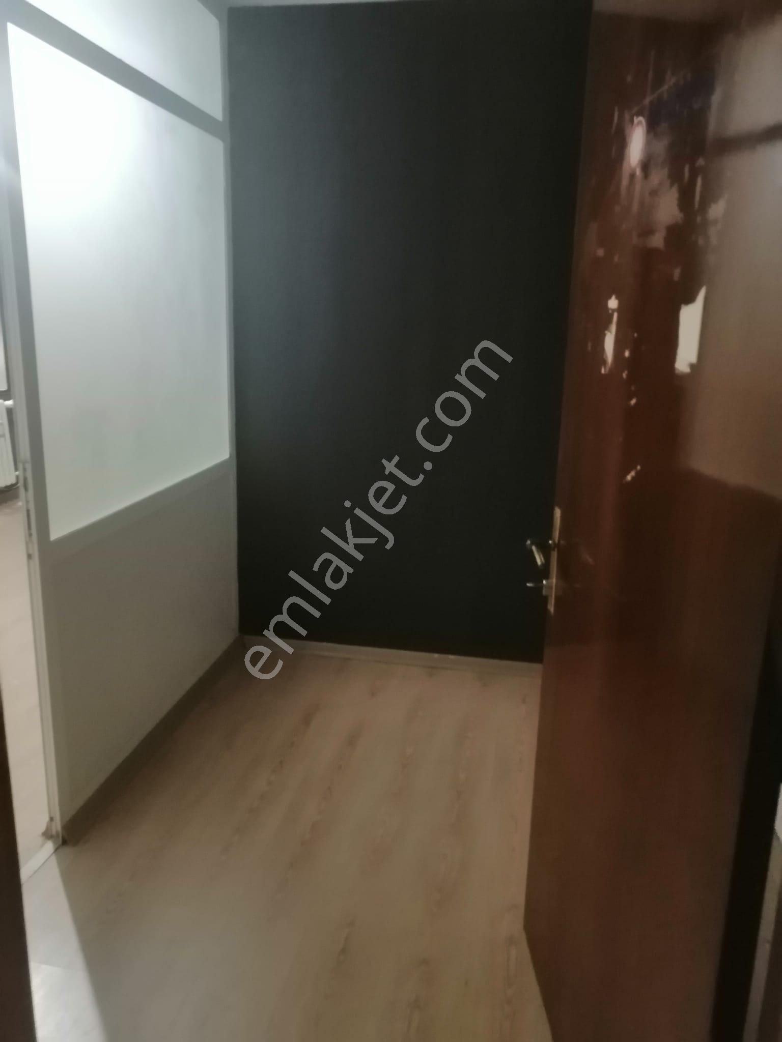 Konak Fevzi Paşa Kiralık Büro  Sağlık İş Hanında Kemeraltı Çarşısı Yakını Büro