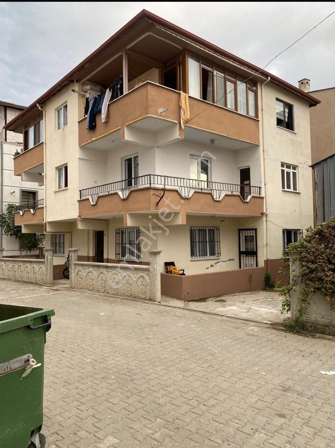 Yalova Merkez Kazım Karabekir Kiralık Daire Kazımkarabekir Mahallesi Ara Kat 2+1 Kiralık Daire