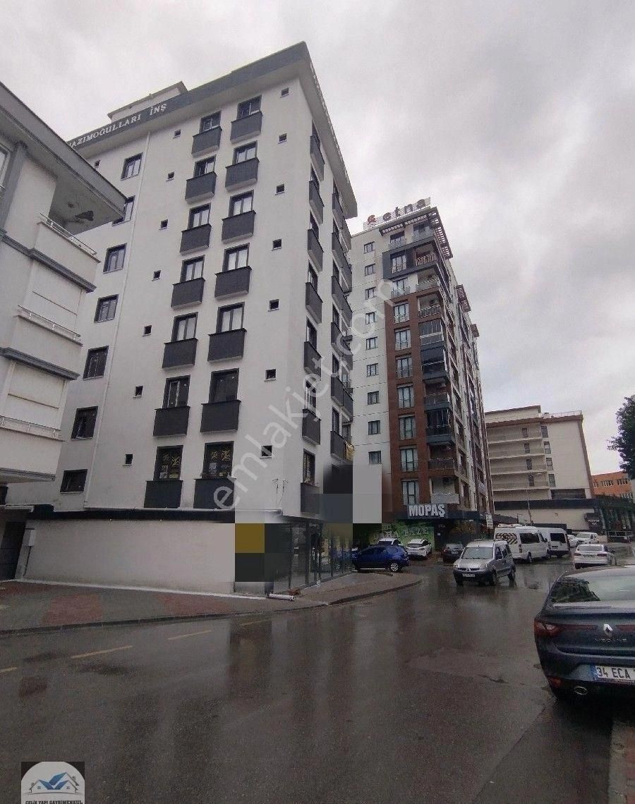 Çekmeköy Cumhuriyet Satılık Daire ÇELİK YAPI GAYRİMENKUL DEN satılık 2+1 daire Iskanli 90 m2