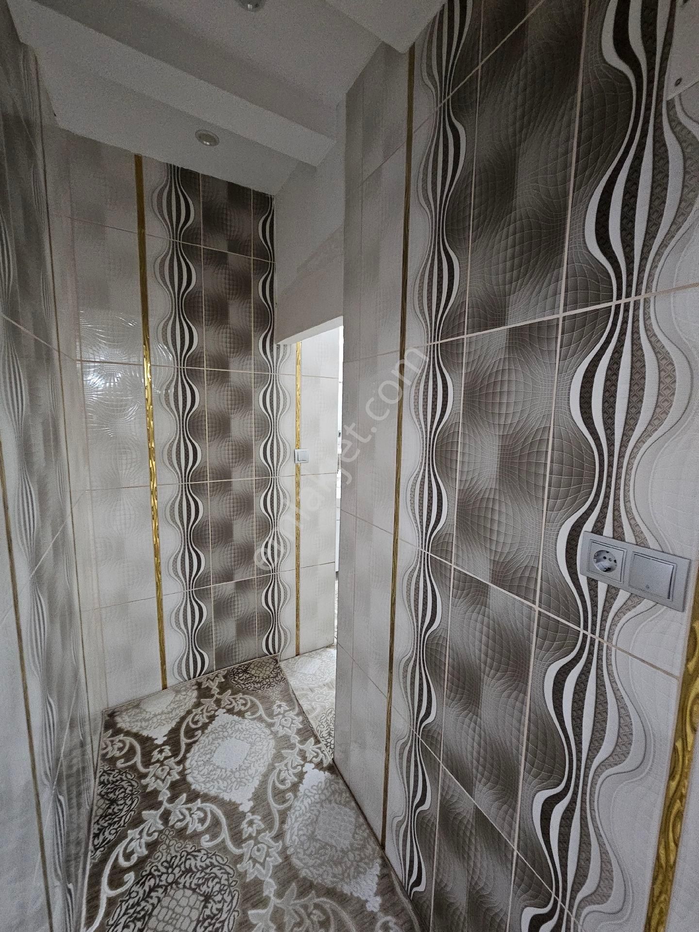 Seyhan Da Gülbahçesi Uçakalanı Mh200 Mt Tapuda Katlı Ev +dükkan - Görsel 19