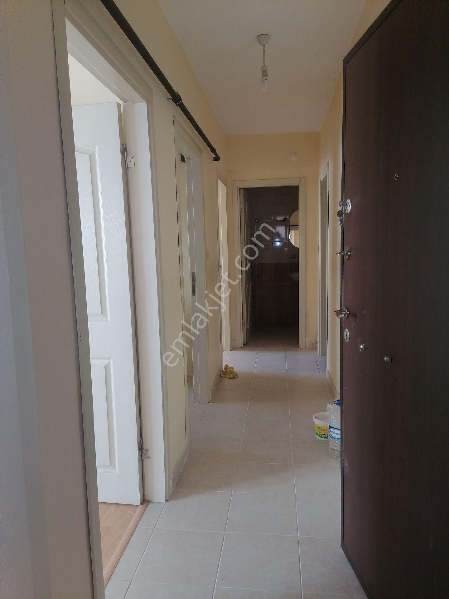 Ümraniye Çamlık Kiralık Daire Ümraniye Çamlık İKBAL CADDESİ 1+1 Kiralık Daire 1.kat 