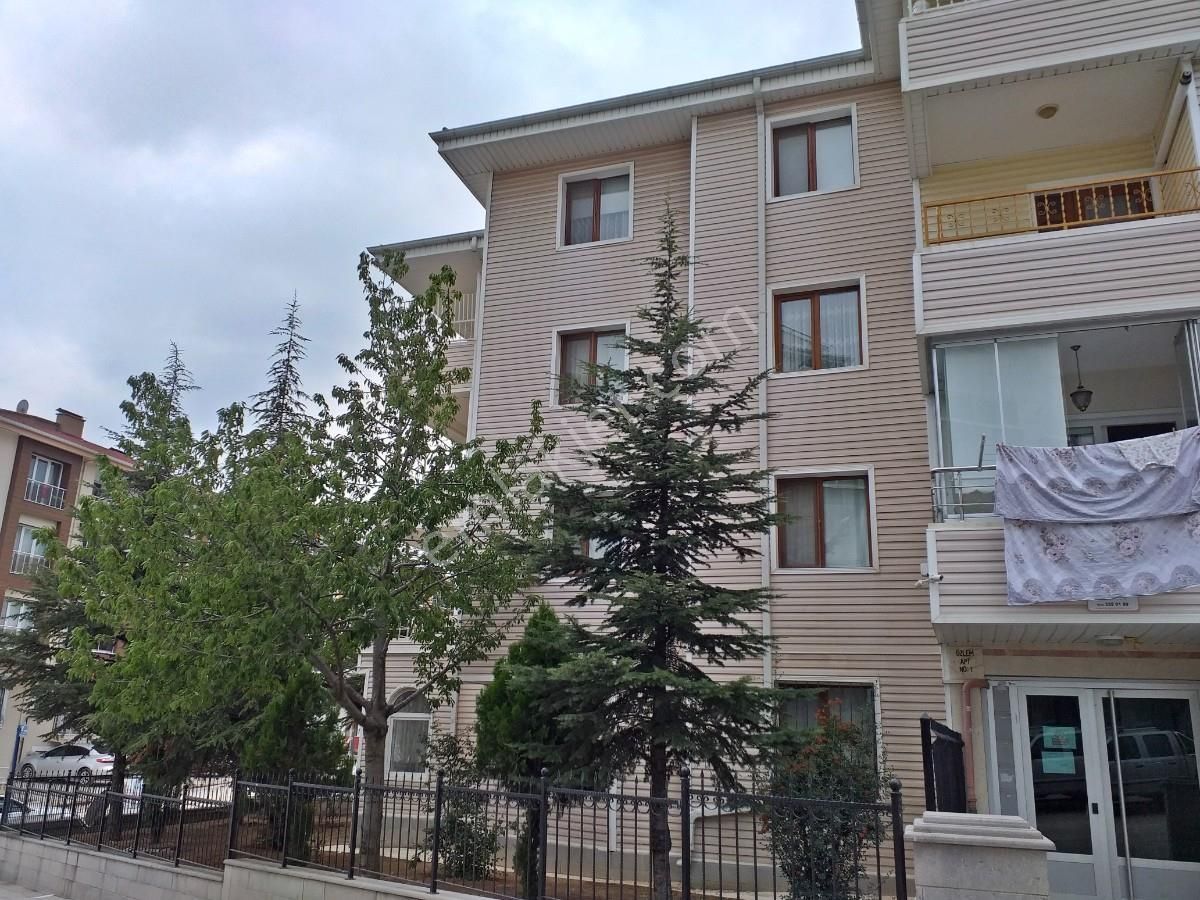 Gölbaşı Karşıyaka Satılık Daire GÖLBAŞI KARŞIYAKA MAHALLESİNDE 1.KATTA SATILIK 3+1,120 M2 DAİRE