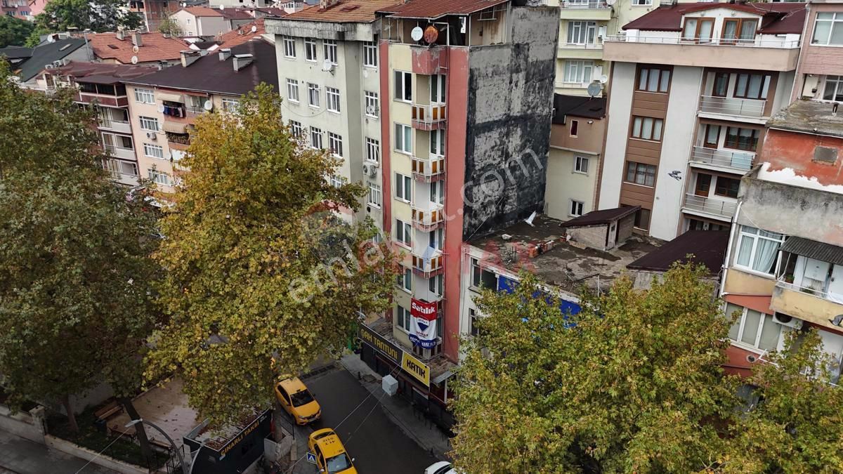 İzmit Cedit Satılık Bina İzmit Merkezde Caddeye Cephe Emsalsiz Satılık Bina