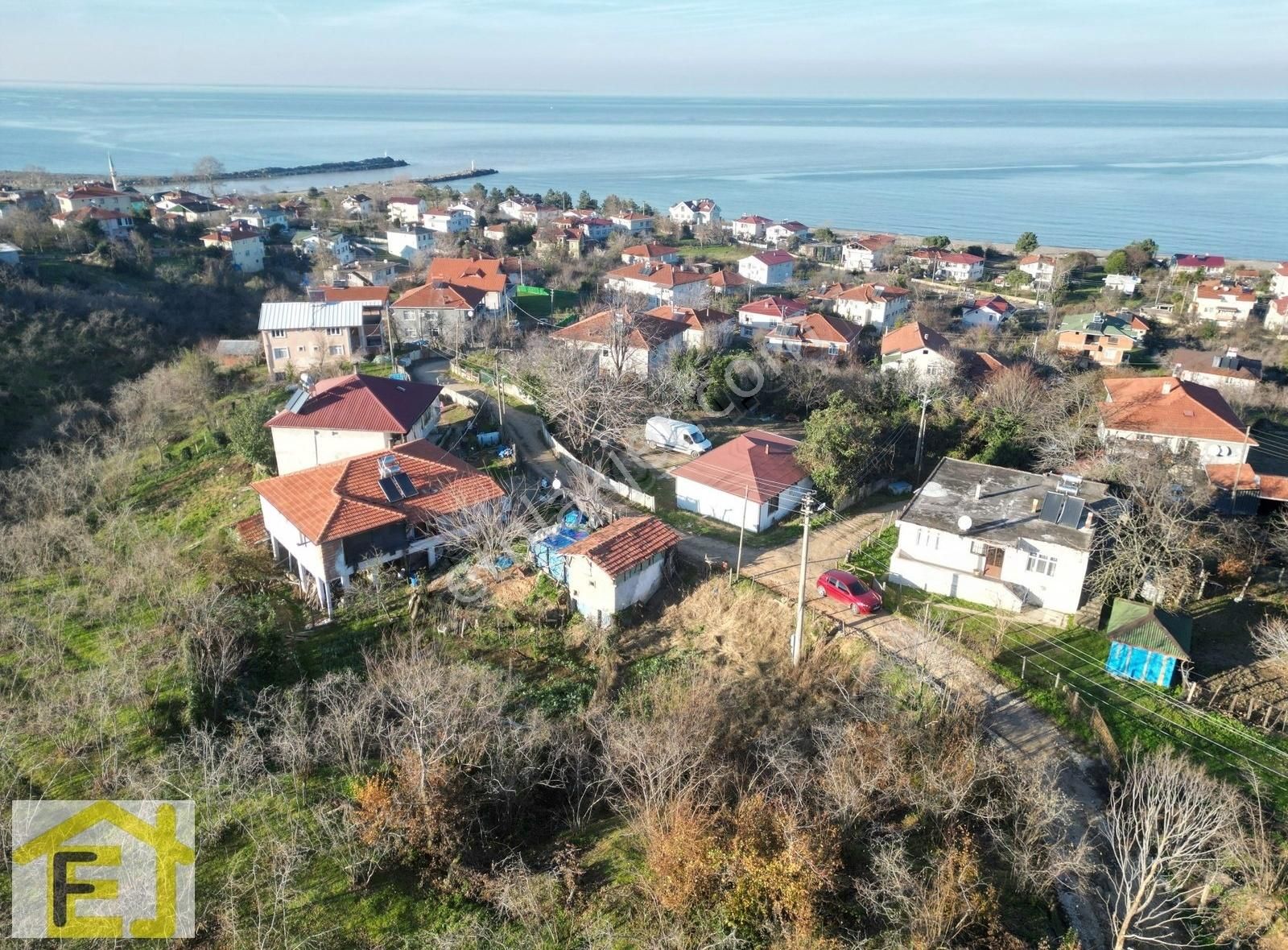 Akçakoca Melenağzı Köyü Satılık Konut İmarlı Akçakoca da Deniz Manzaralı 635 m2 satılık arsa