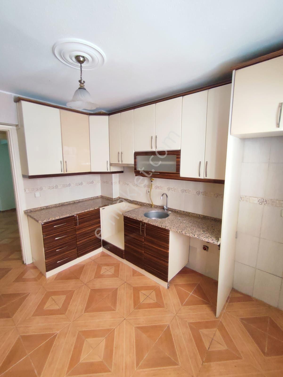 Karabağlar Refet Bele Satılık Daire YEŞİLYURT RAFETBELE DE 2+1 SATILIK DAİRE