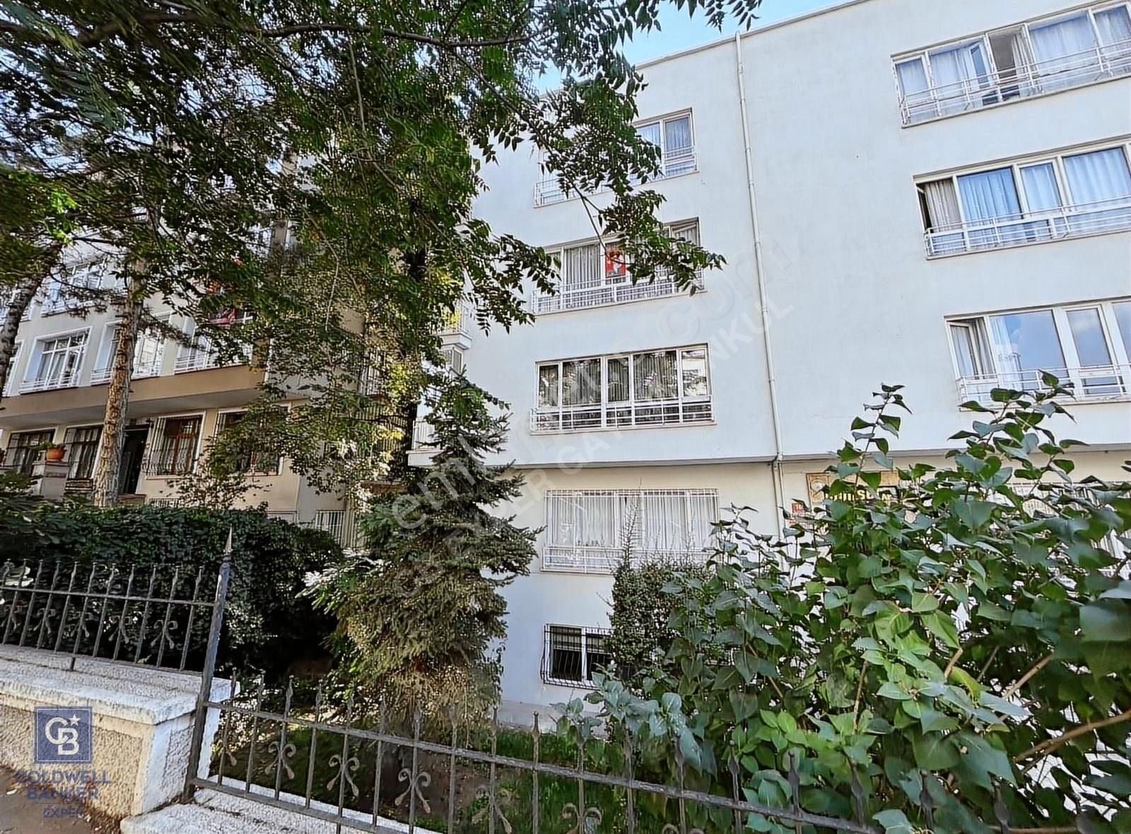 Çankaya Küçükesat Satılık Daire KENNEDY CADDESİ ÜZERİNDE BOŞ VE TERASLI SATILIK DAİRE