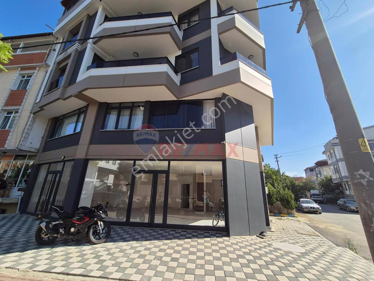 Darıca Sırasöğütler Kiralık Dükkan & Mağaza Sırasöğütler Aydınlar Caddesinde 200m2 Kiralık Dükkan