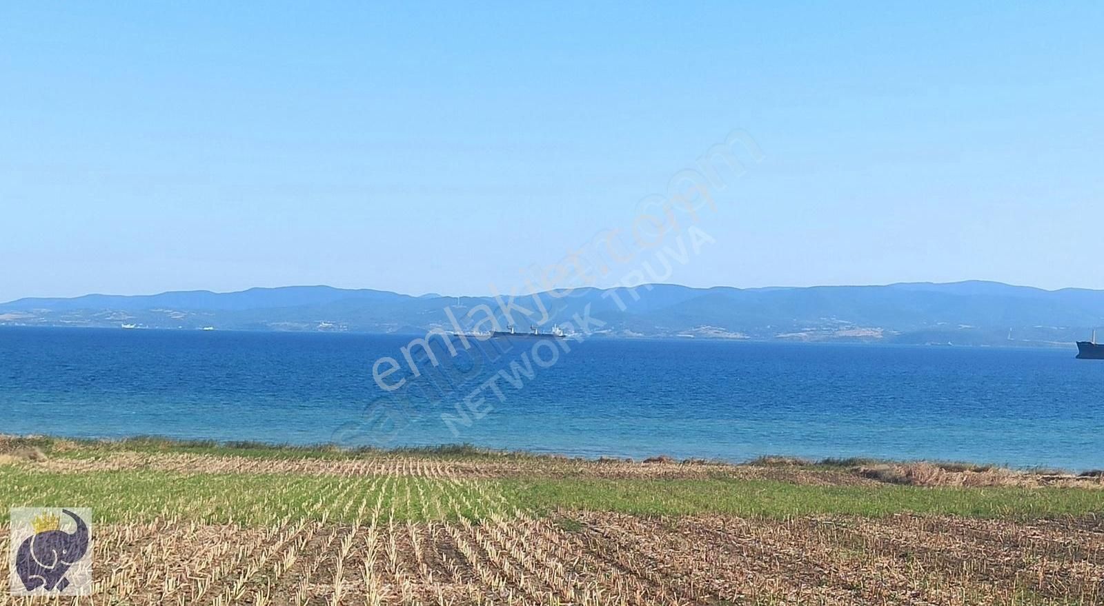 Gelibolu Demirtepe Köyü (Doğan Arslan) Satılık Villa İmarlı GELİBOLU DEMİRTEPE'DE DENİZ MANZARALI YATIRIM FIRSATI ARSA