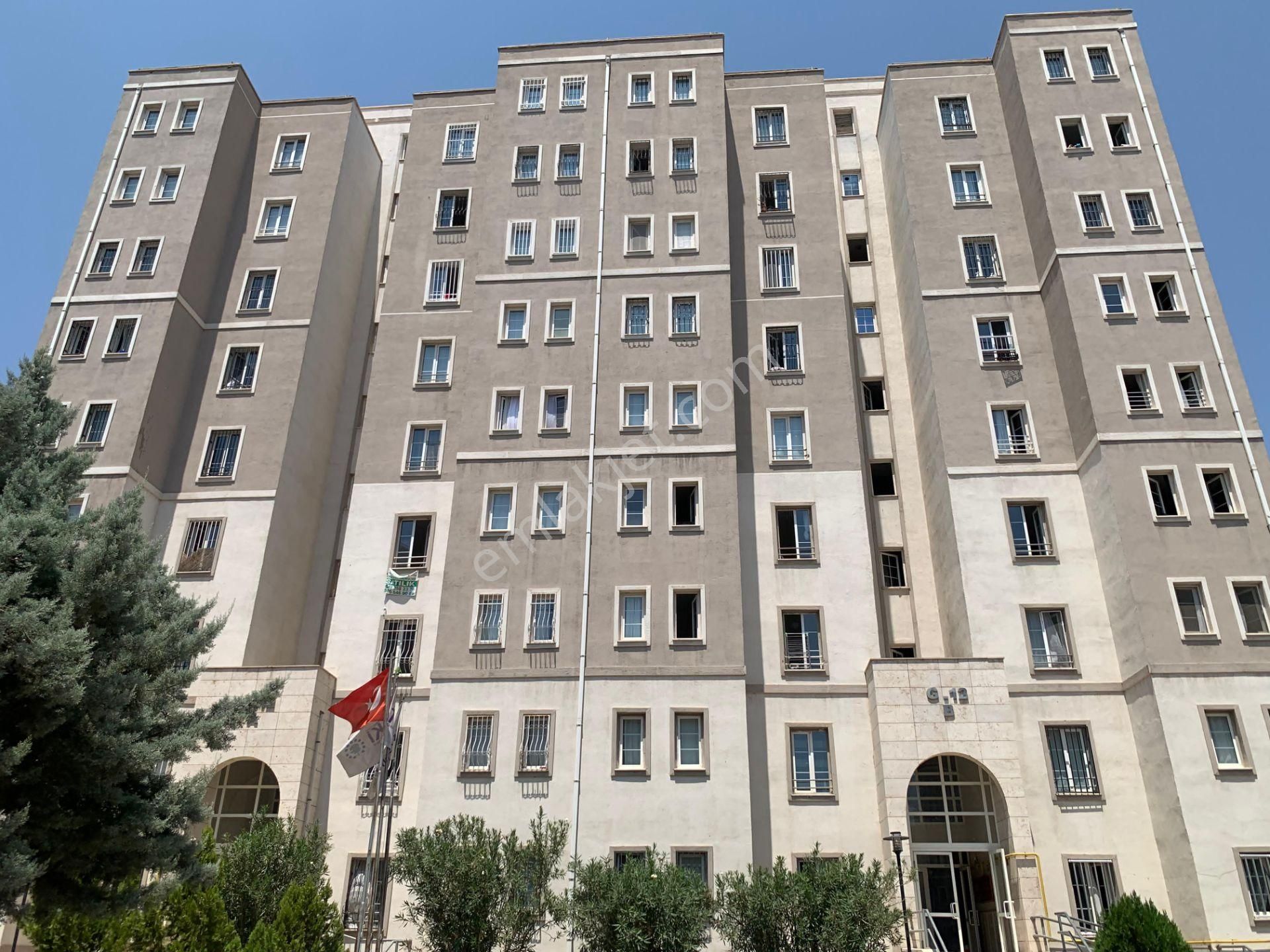 Karaköprü Seyrantepe Satılık Daire YÜKSEL EMLAK'tan MAŞUK TOKİ'de FUL BAKIMLI SATILIK 2+1 DAİRE