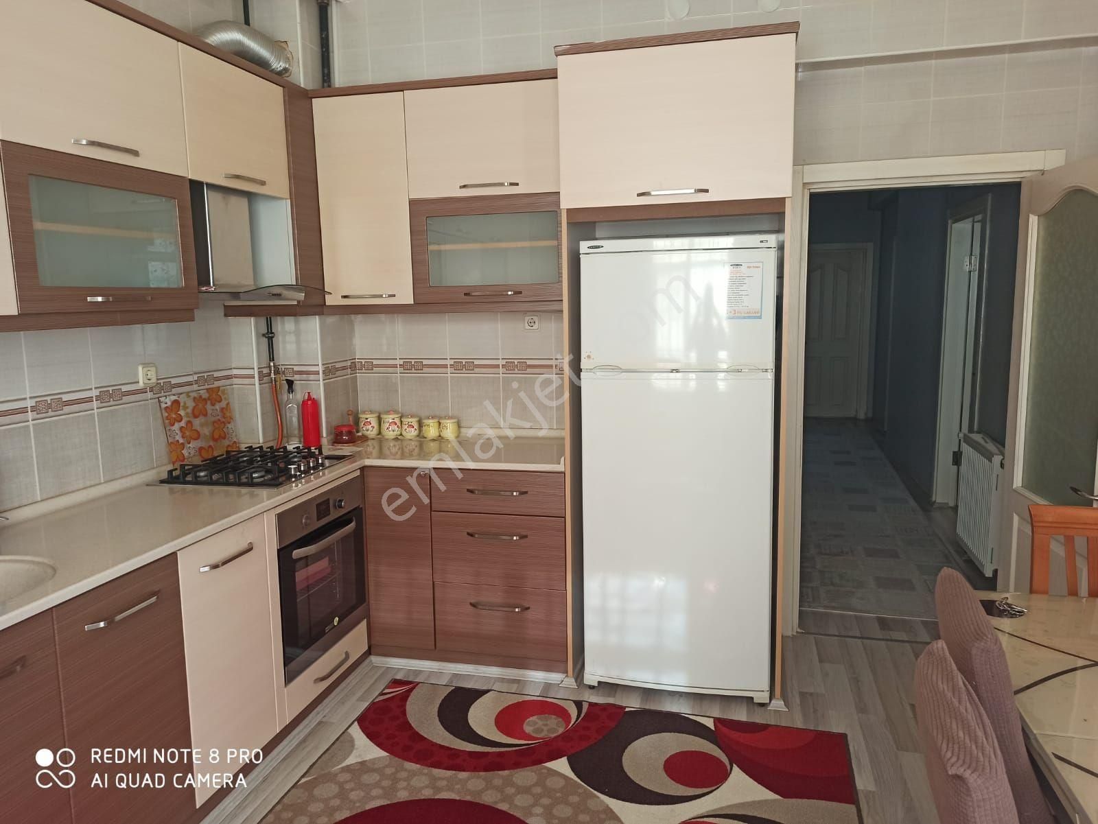 Polatlı Şehitlik Kiralık Daire Şehitlik Mahallesi'nde eşyalı kiralık 3+1 daire