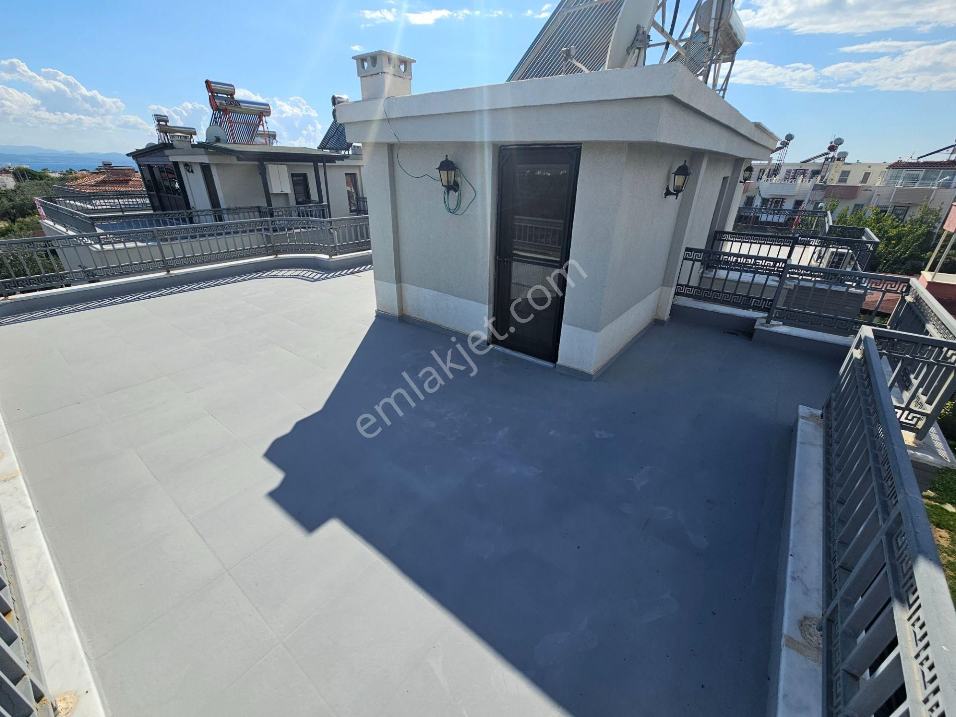 Eu Gayrimenkulden Balıkesir Edremit Gürede Denize Yakın Teraslı Deniz Ve Dağ Manzaralı 3+1 Villa - Görsel 33