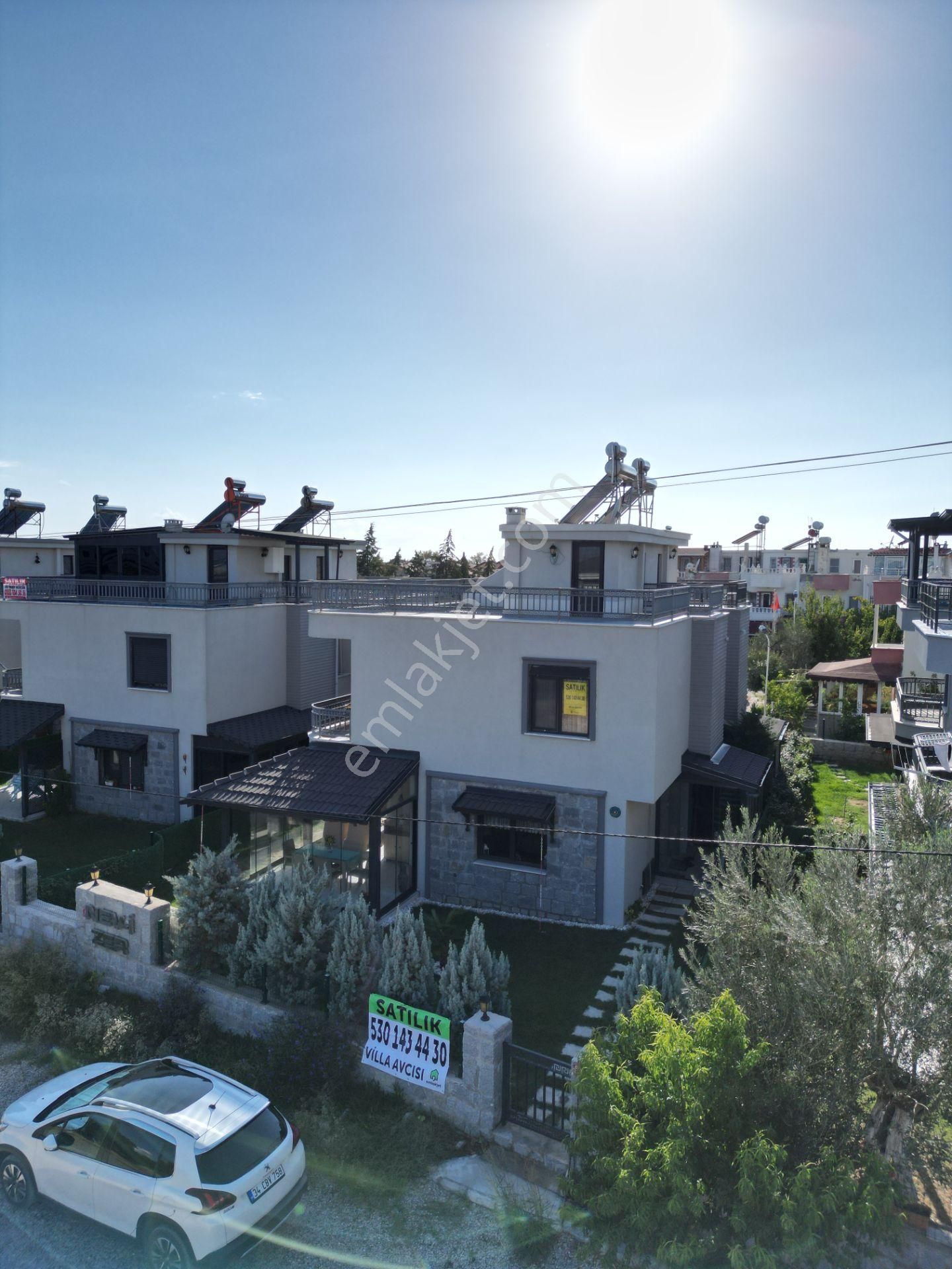 Eu Gayrimenkulden Balıkesir Edremit Gürede Denize Yakın Teraslı Deniz Ve Dağ Manzaralı 3+1 Villa - Görsel 3