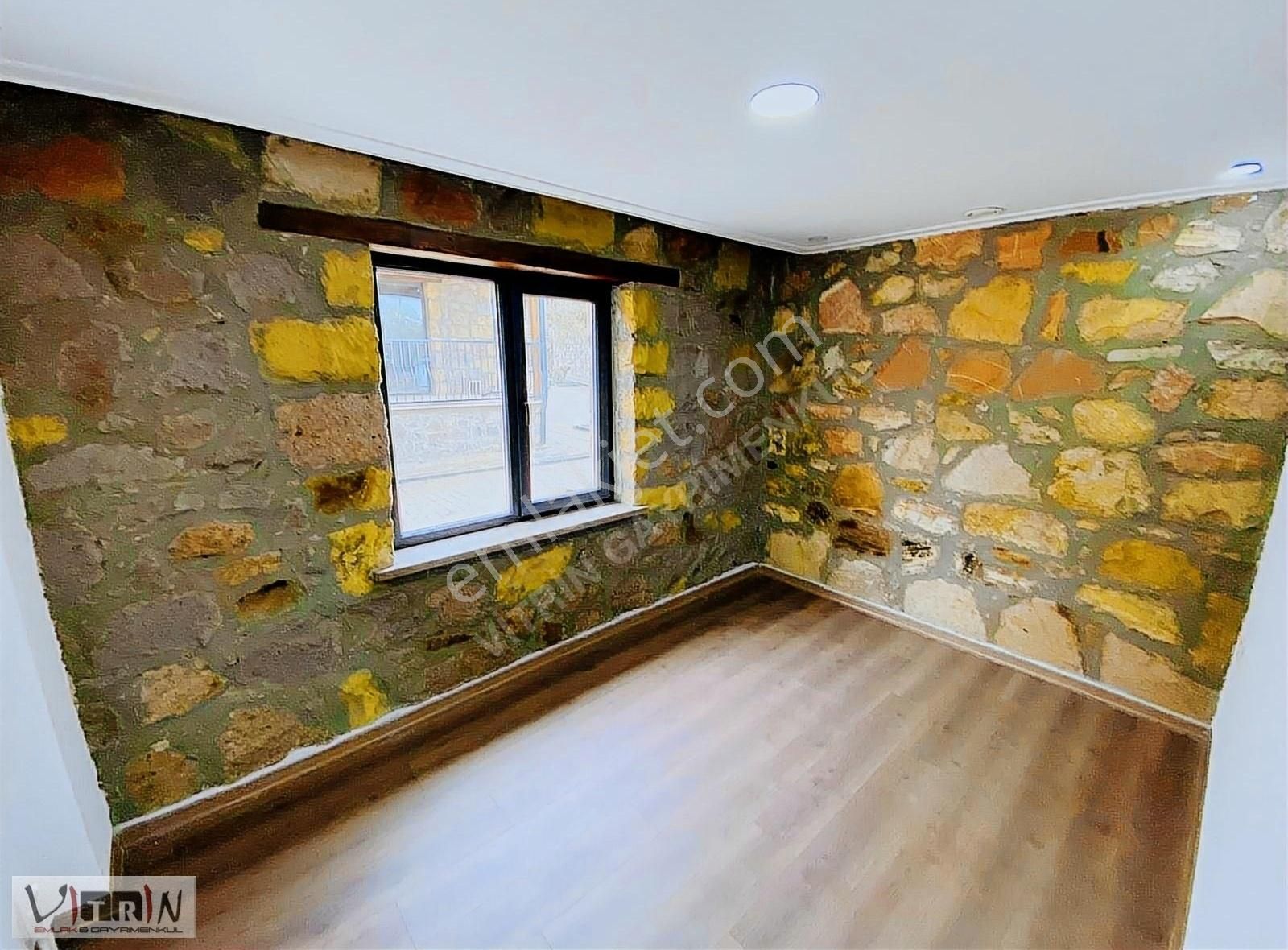 Vitrinden Oksijen Cennetinde Emsalsiz Taş Ev - Görsel 18