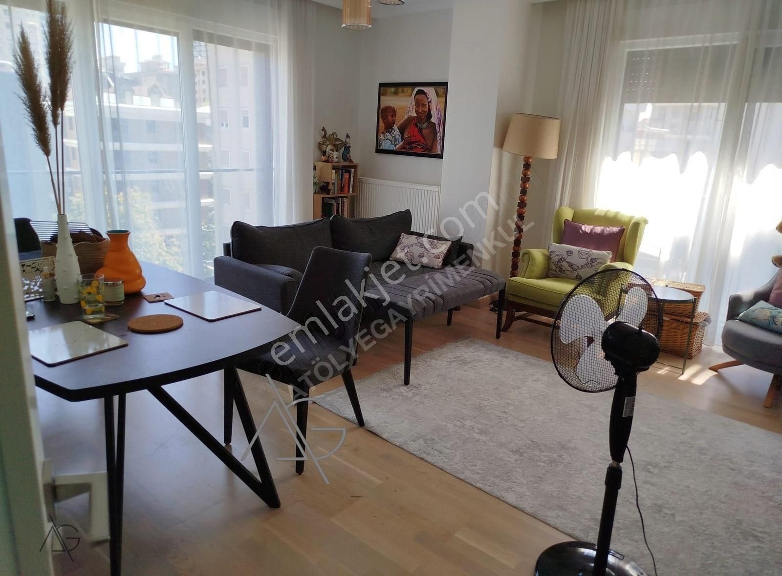 Kadıköy Caddebostan Satılık Daire ATÖLYEDEN CADDEBOSTAN SAHİLDE 5YILLIK 90M2NET SATILIK FIRSAT 3+1