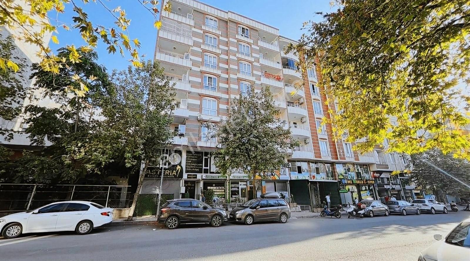 Siirt Merkez Bahçelievler Satılık Daire HAYAT GAYRİMENKULDEN SATILIK 3+1 DAİRE