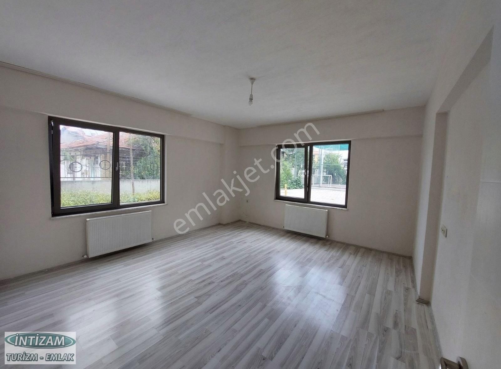 Isparta Merkez Emre Kiralık Daire Gökçayda Site İçerisinde 2+1 Daire