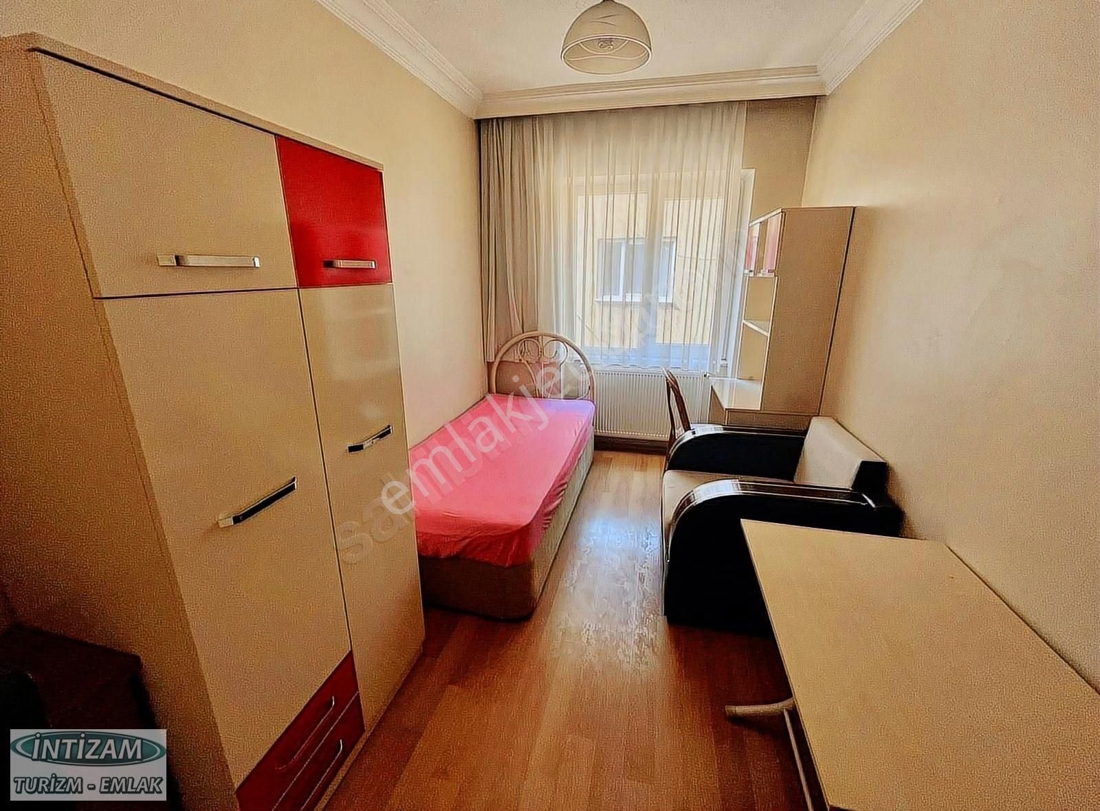 Isparta Merkez Pirimehmet Kiralık Daire ÇARŞI MERKEZDE 1+1 EŞYALI ARA KAT APART