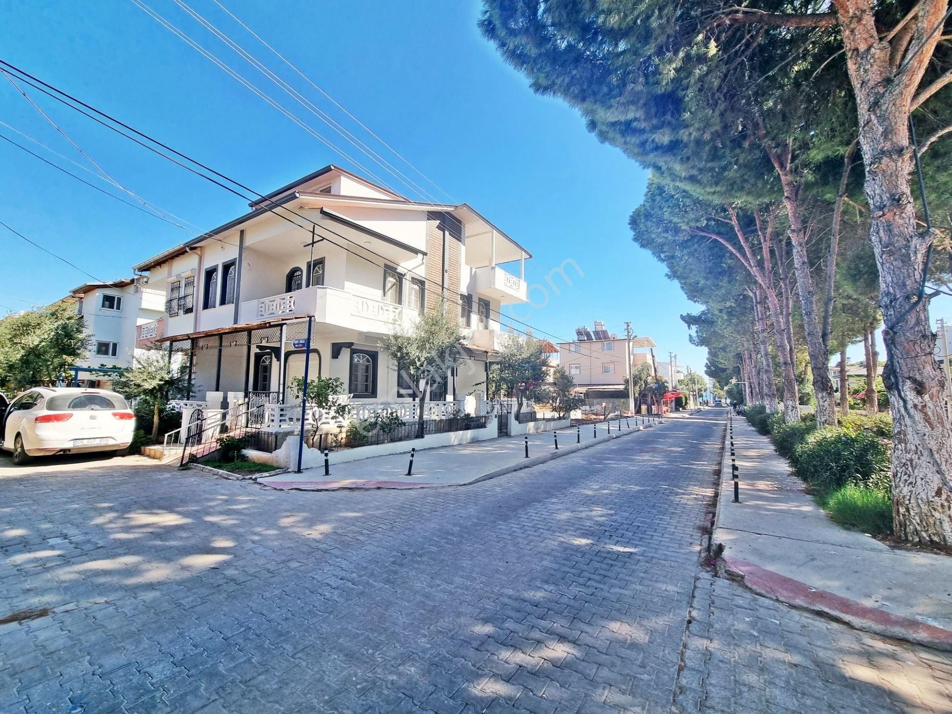 Didim Fevzipaşa Satılık Villa DİDİM AKBÜK FEVZİPAŞA'DA SİTE İÇERİSİNDE SATILIK 5+1 VİLLA