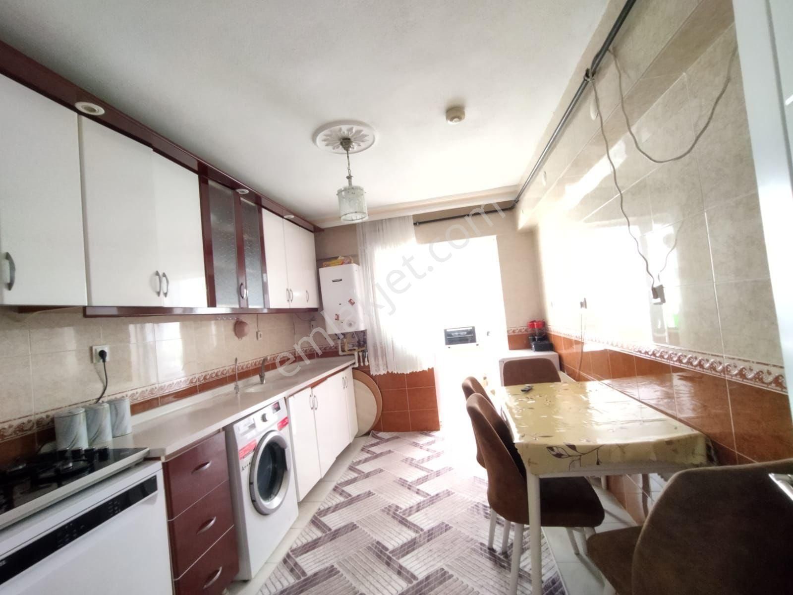 Keçiören Yeşiltepe Satılık Daire TOPRAK EMLAK'TAN ANKARA KEÇİÖREN YEŞİLTEPE MAHALLESİNDE 3+1 SATILIK DAİRE