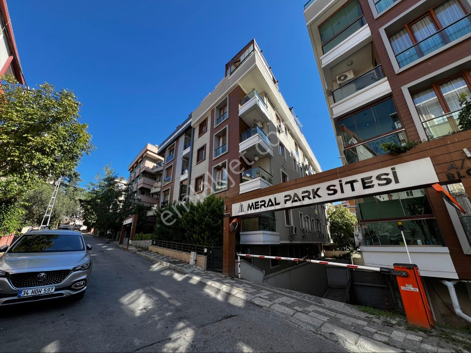 Maltepe Altıntepe Satılık Daire  ALTINTEPE'DE KISMİ DENİZ MANZARALI KAPALI TERASLI 4+1 NET 150m²