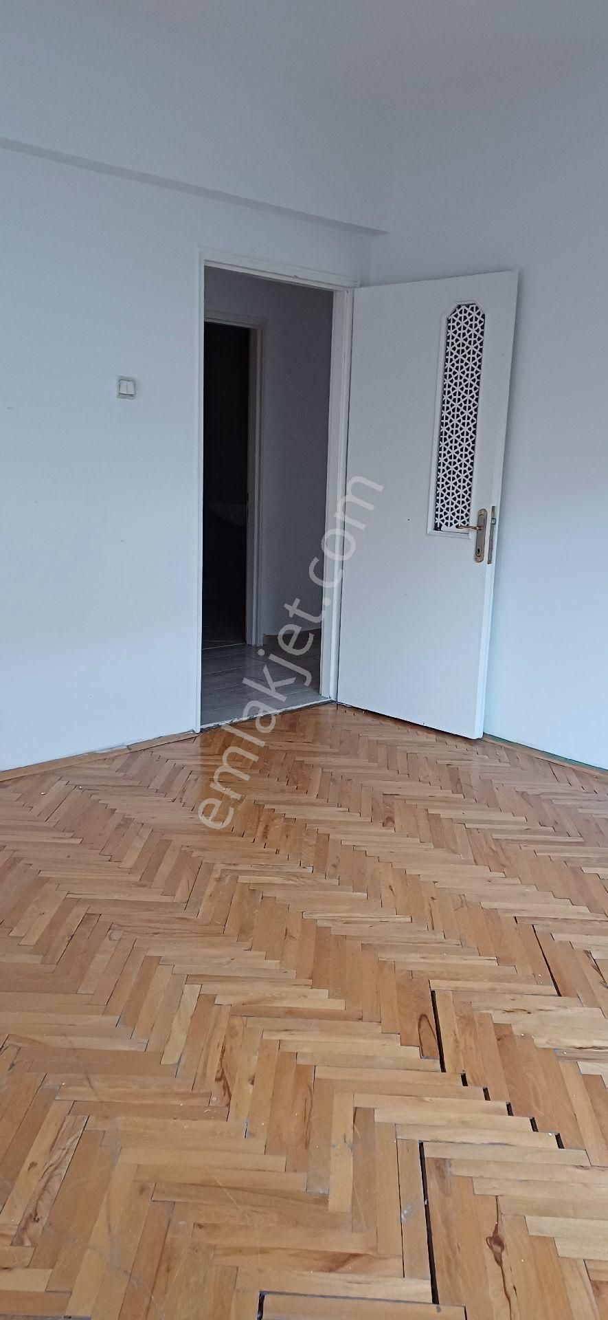 Çankaya Öveçler Kiralık Daire Sahibinden Çetin Emeç 'e Yakın Geniş 3+1 Otopark ve Dış Cephe Yalıtımlı 