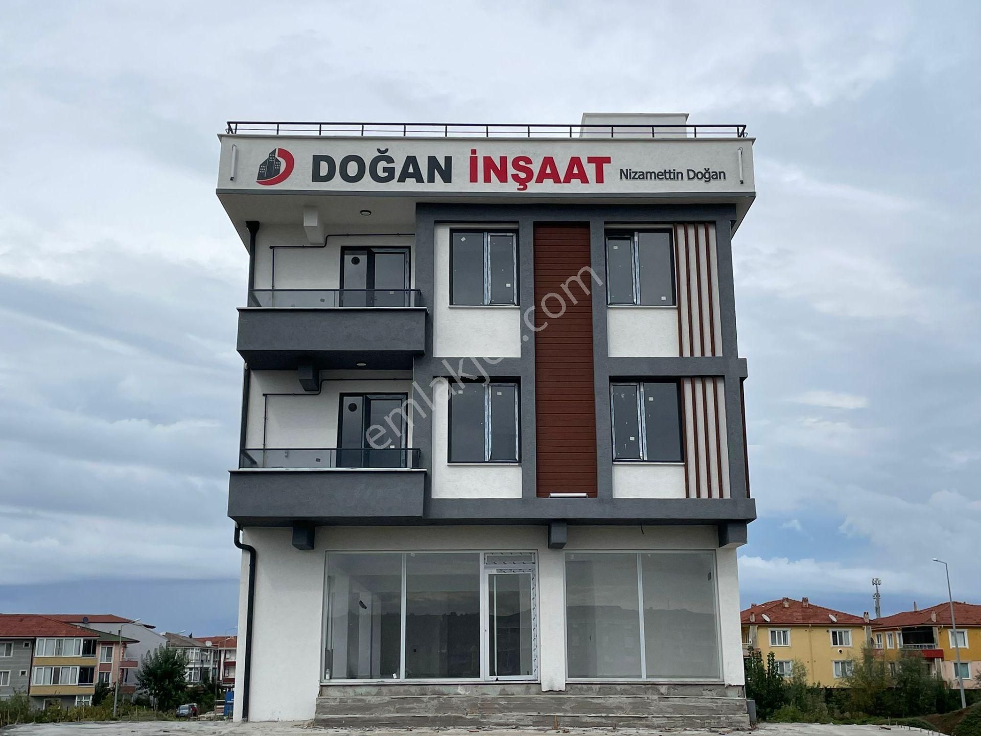 Karasu Yalı Satılık Daire  MERKEZİ KONUMDA SEYİR TERASLI, YERDEN ISITMALI SIFIR DAİRE !!!!