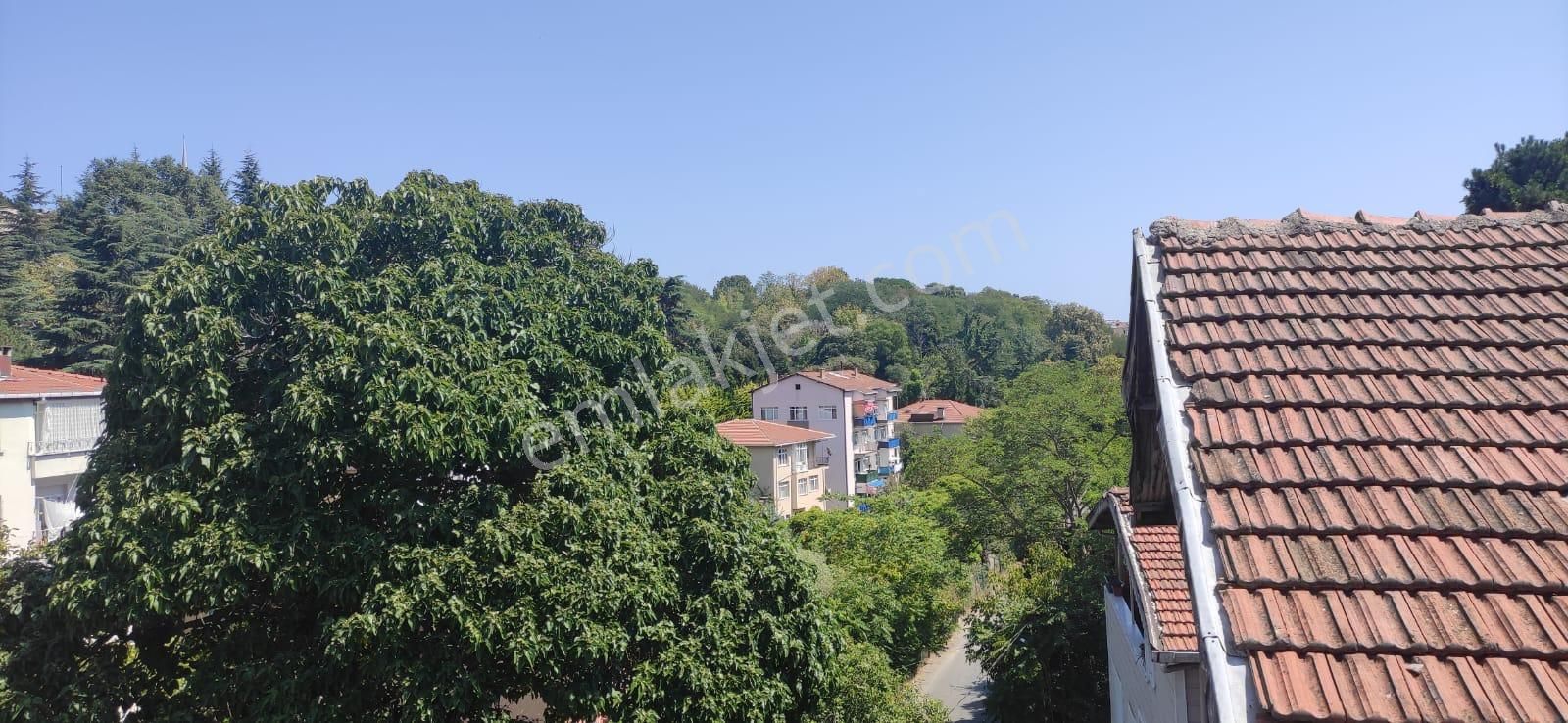 Sarıyer Tarabya Satılık Daire  Tarabya'da Manzaralı Teras Katı Satılık Daire