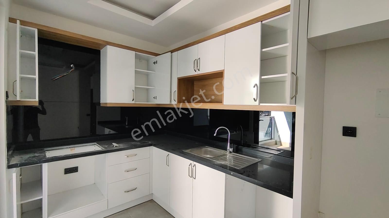 Alanya Mahmutlar Kiralık Daire MAHMUTLAR 1+1 BOŞ KİRALIK DAİRE 15.000 TL