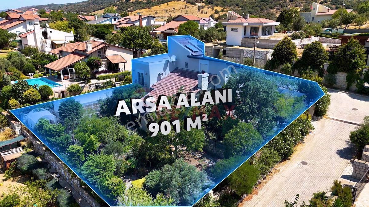 Urla Bademler Satılık Villa Urla Hekimköy Sitesinde 901 m2 Arsa içinde Satılık Lüks Villa