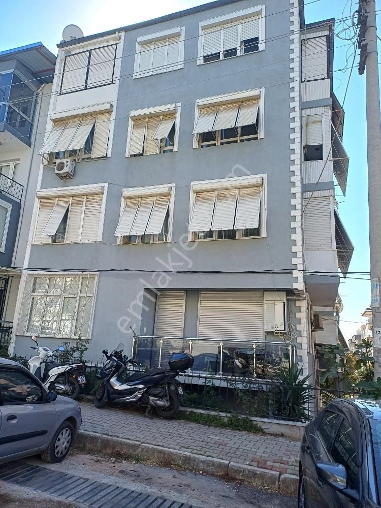 Buca Menderes Satılık Daire TURYAP BUCADAN MENDERES MH. D.GAZLI 3+1 DAİRE