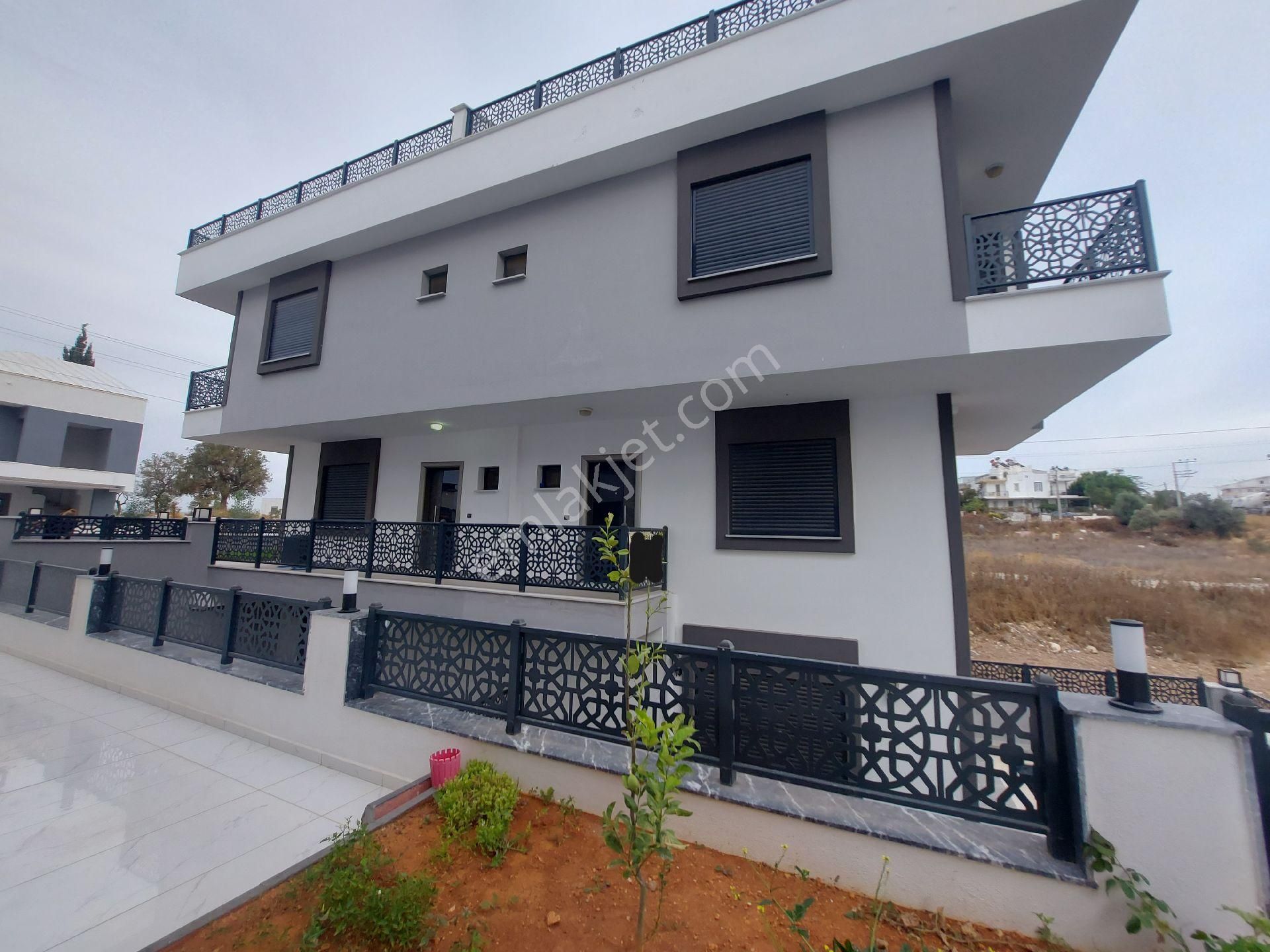 Didim Hisar Satılık Villa  DİDİM HİSAR MH. 4+1 MÜSTAKİL BAHÇELİ YOL CEPHELİ FORLEX VİLLA