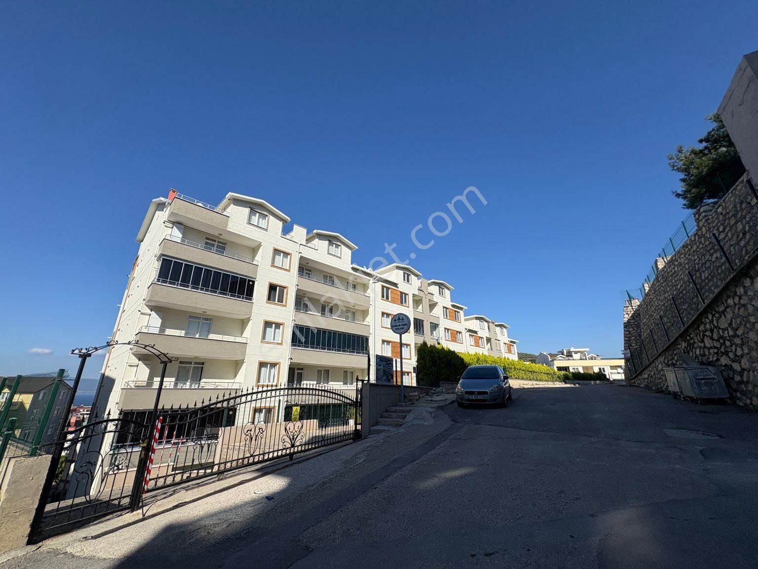 Tırpan Gayrimenkulden Eğitim Mah.1+1 70 M2 Lüx Satılık Daire - Görsel 3