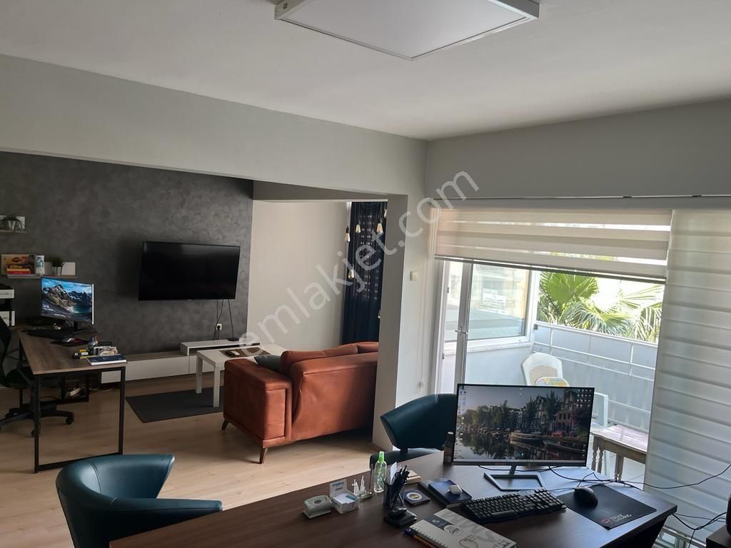 Efeler Kurtuluş Satılık Daire AKAY GAYRİMENKULDEN BULVAR ÜZERİ 3+1 FIRSAT DAİRE 