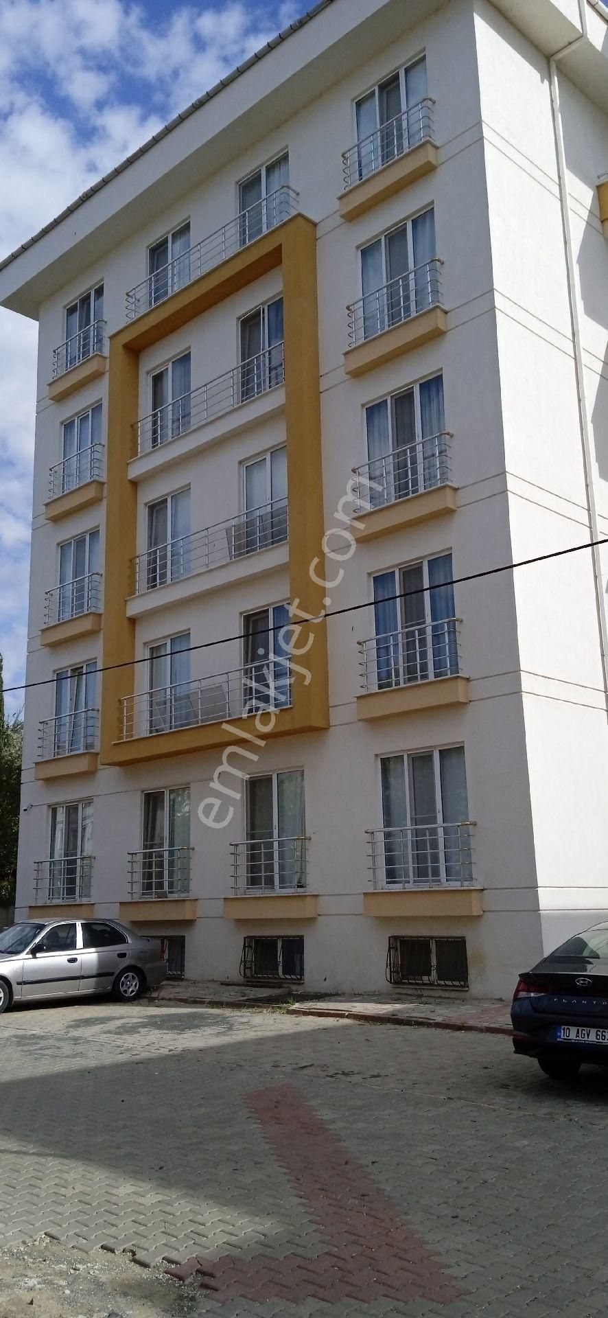 Hürriyet Mah. Eşyalı Sahibinden Kiralık 1+1 Geniş Balkonlu Daire