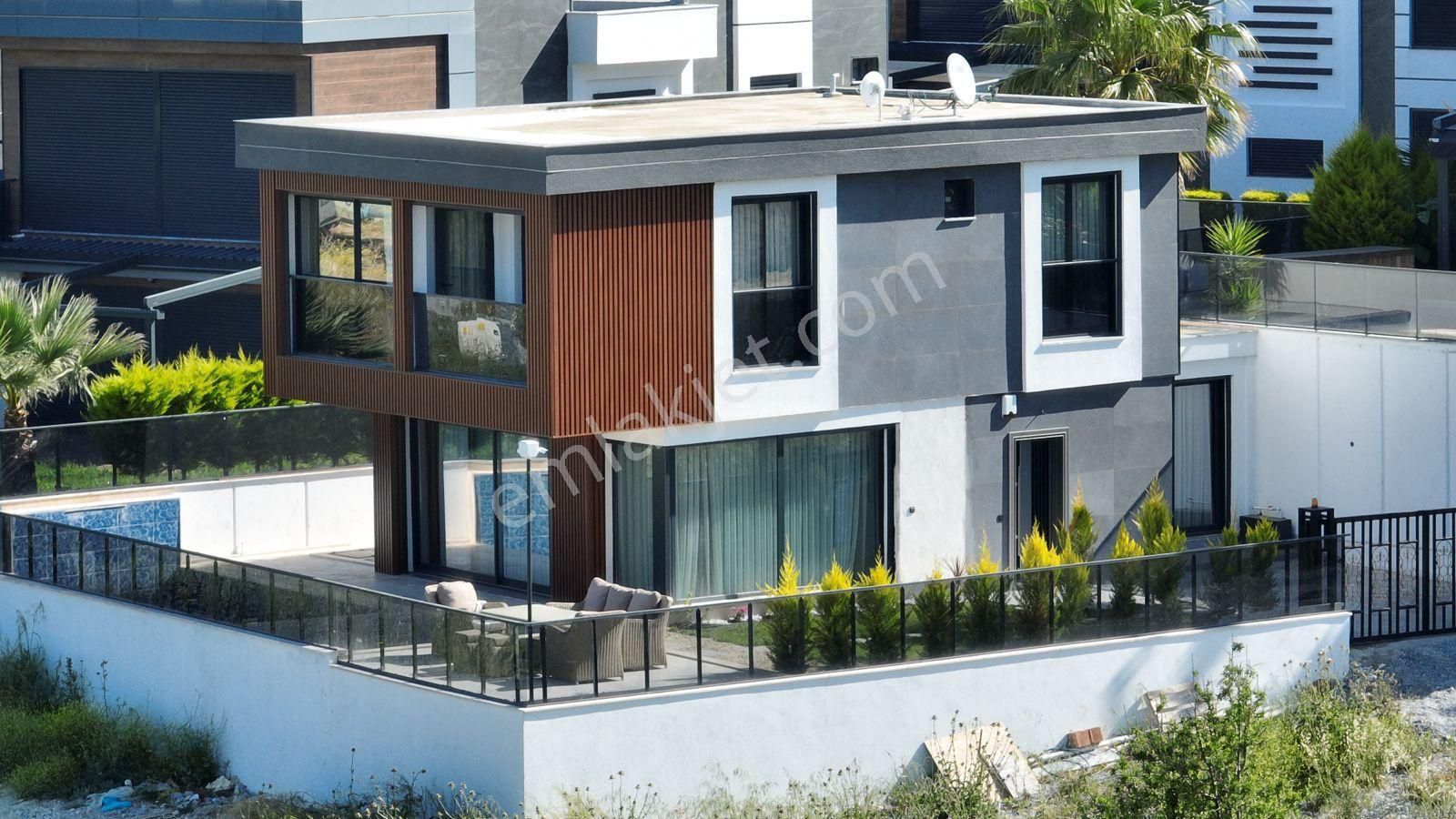 Soğucak'ta Deniz Manzaralı Full Eşyalı Müstakil Sıfır Villa... - Görsel 7