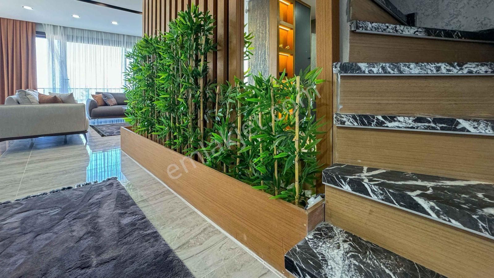 Soğucak'ta Deniz Manzaralı Full Eşyalı Müstakil Sıfır Villa... - Görsel 17