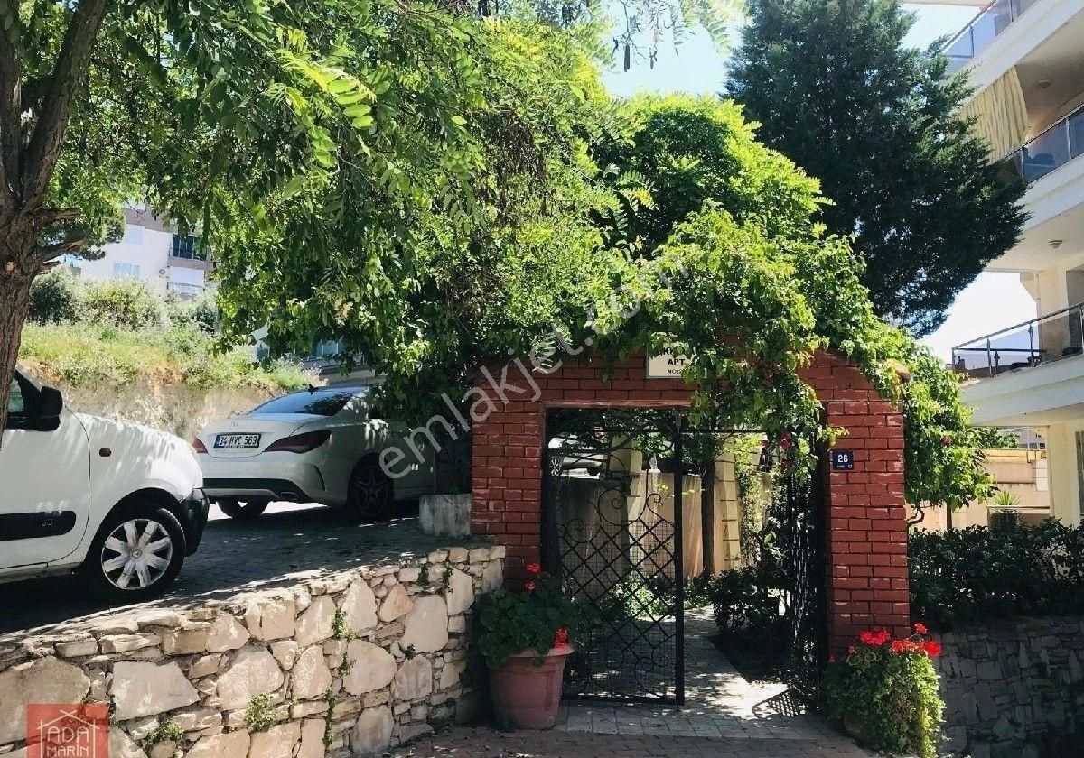 Kuşadası Cumhuriyet Satılık Daire Kuşadası Merkezde Satılık 2+1