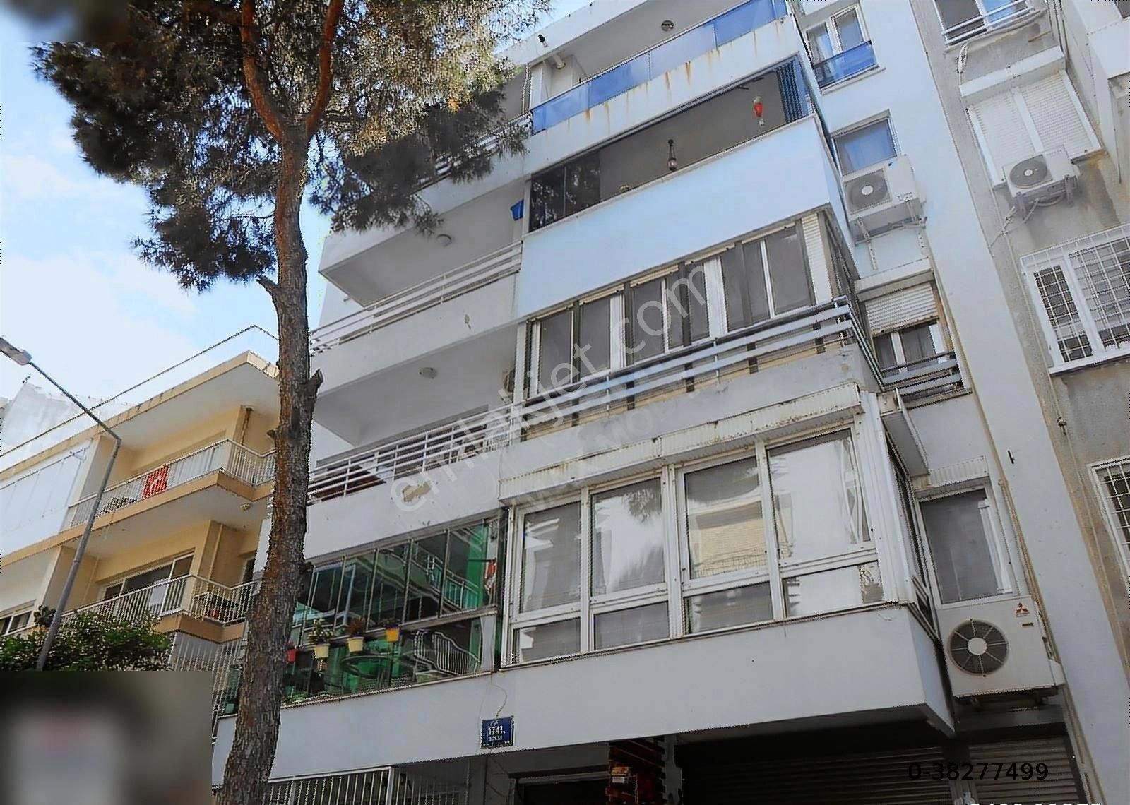 Karşıyaka Donanmacı Kiralık Daire Donamnacı Mah. Sahile 1 Dakika Eşyalı 3+1 Kiralık Daire