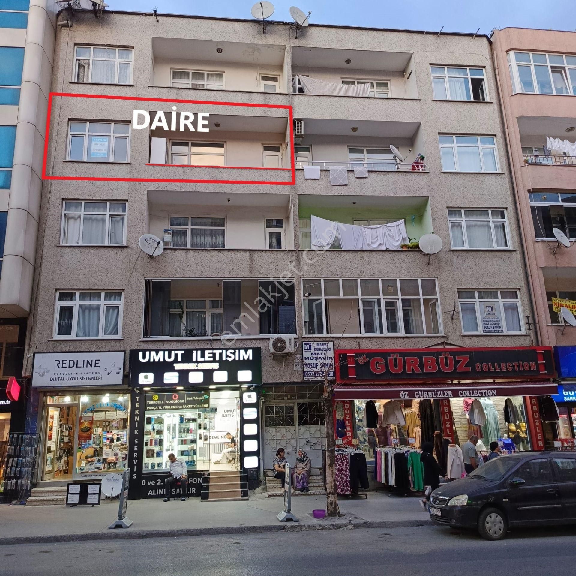 Sultangazi 75. Yıl Satılık Daire Grv Emlak'tan 75. Yıl Mah. Fevzi Çakmak Caddesi Üzerinde Satılık 2+1 3. Kat 110 M2 Daire